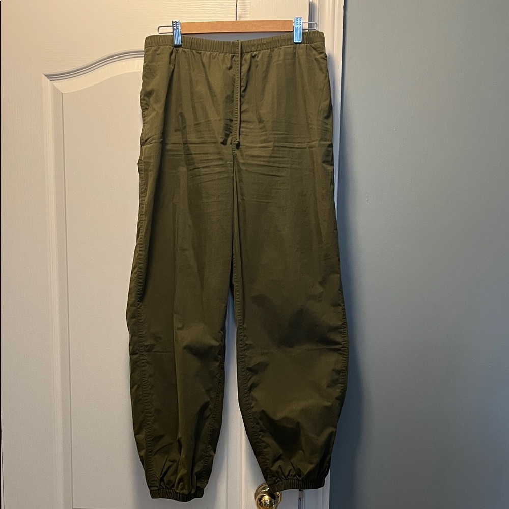 TNA Olive Joggers